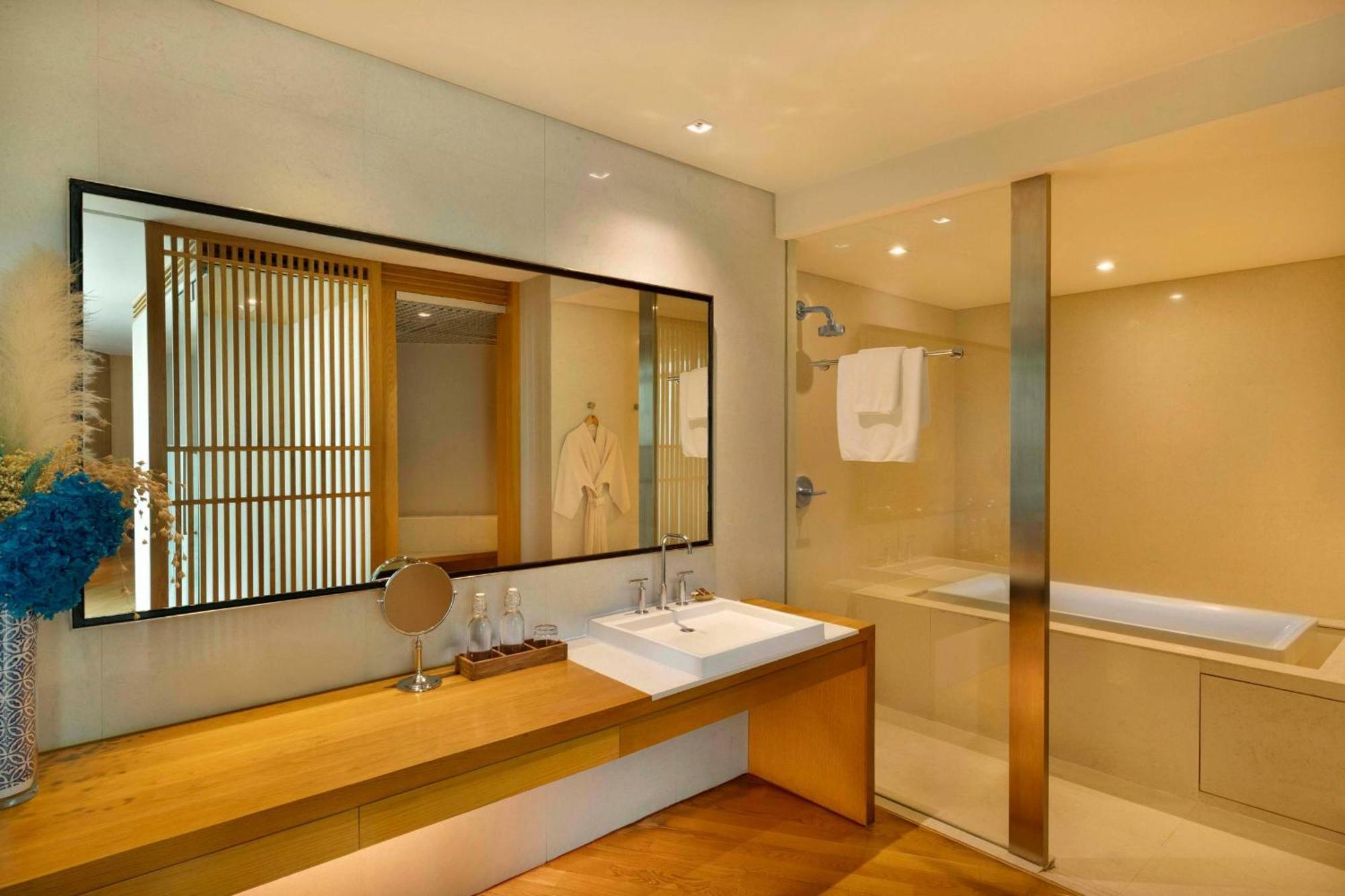 Tui Blue Maduzi Hotel Bangkok Exterior photo