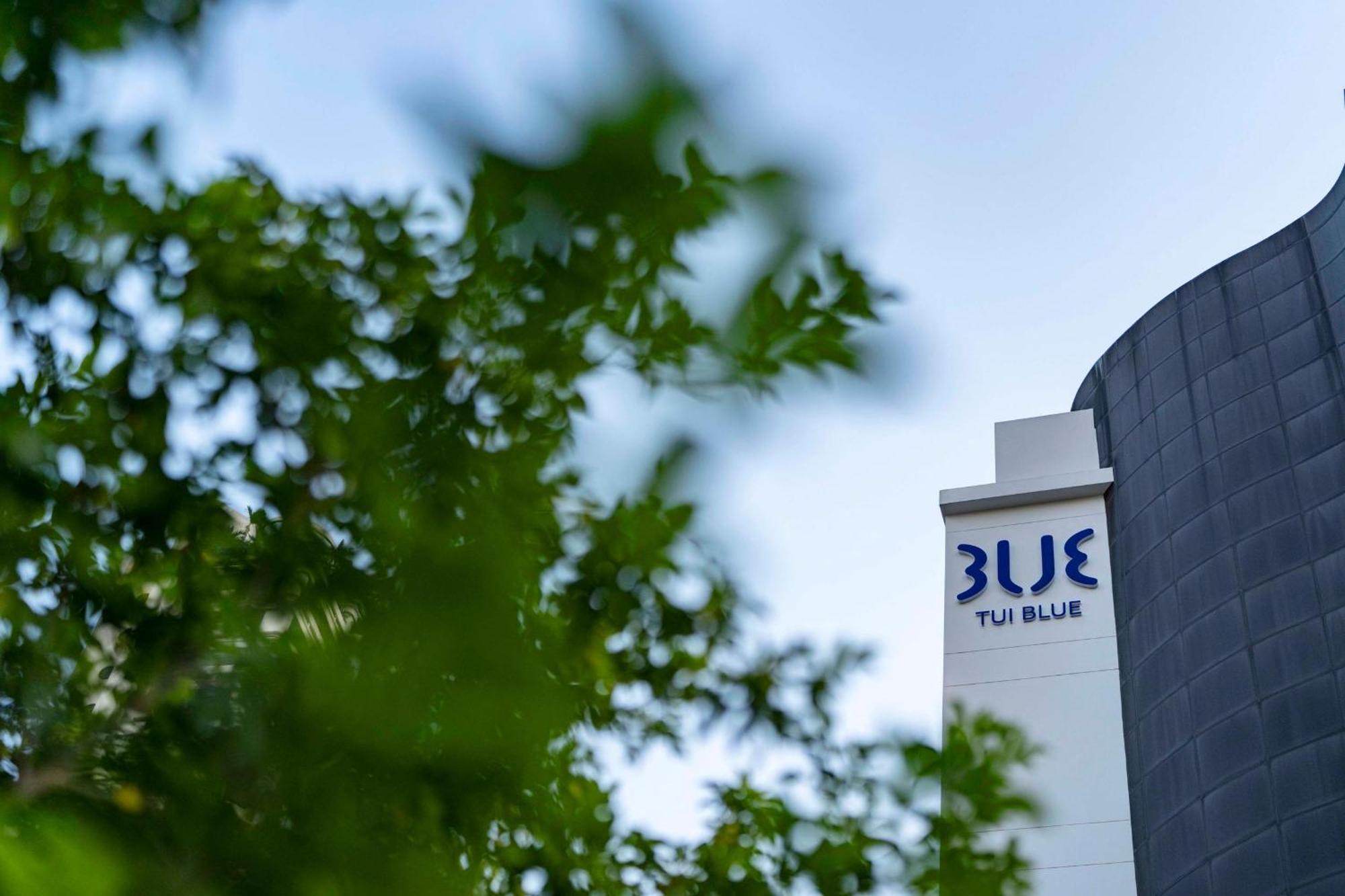 Tui Blue Maduzi Hotel Bangkok Exterior photo